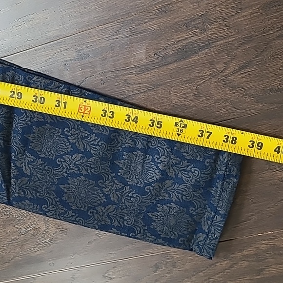 ***SOLD*** Women's Blank NYC Printed Spray On Skinny Jeans. - Picture 8 of 8